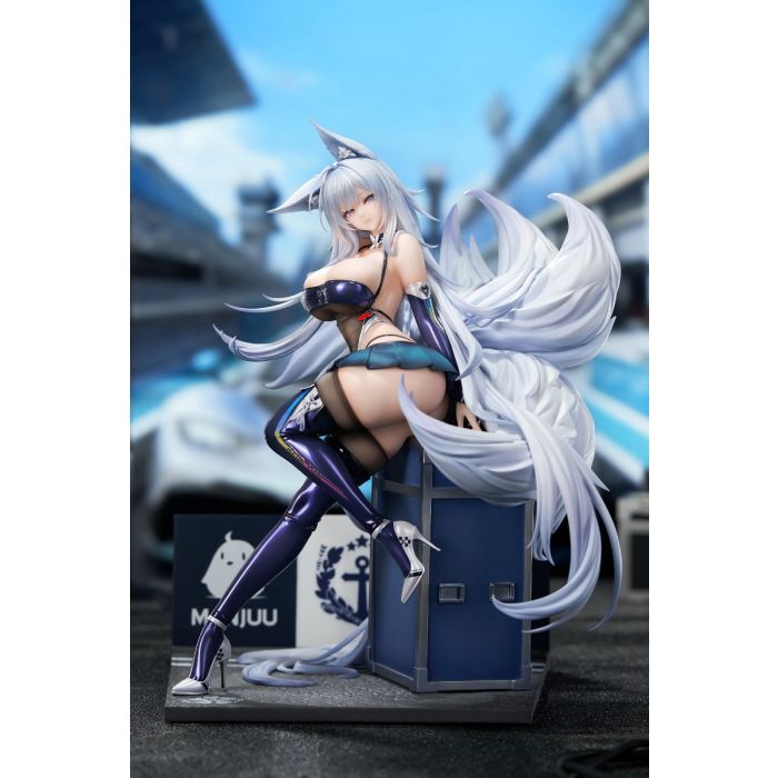 Shinano – Moonlit Chrome Ver. (Roaring Silver Wheel Ver.) | Azur Lane | 1/7 Scale Figure + LED Display Box